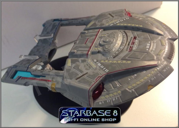 #54 Star Trek STEAMRUNNER Class Die Cast Metal Ship-UK/Eaglemoss w Mag 